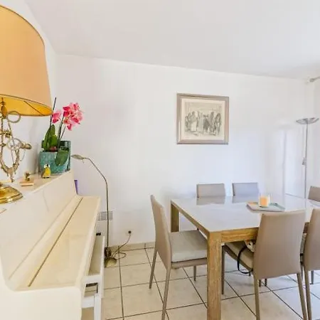 Grand Avec Jacuzzi Et Terrasse De 55m2