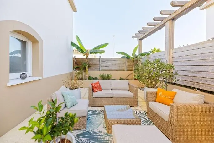 Grand Avec Jacuzzi Et Terrasse De 55m2 *